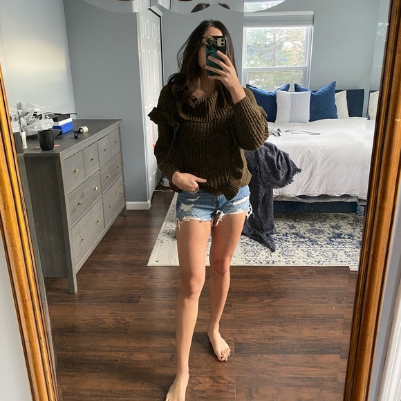 Cowl knit Ruffle Sweater - Picture 8 of 15